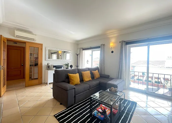 Sea And Sun 4 - Palheiro Village Apartment