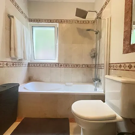 Sea And Sun 4 - Palheiro Village 푼샬