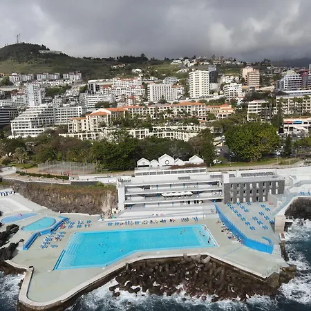 아파트 Sea And Sun 4 - Palheiro Village